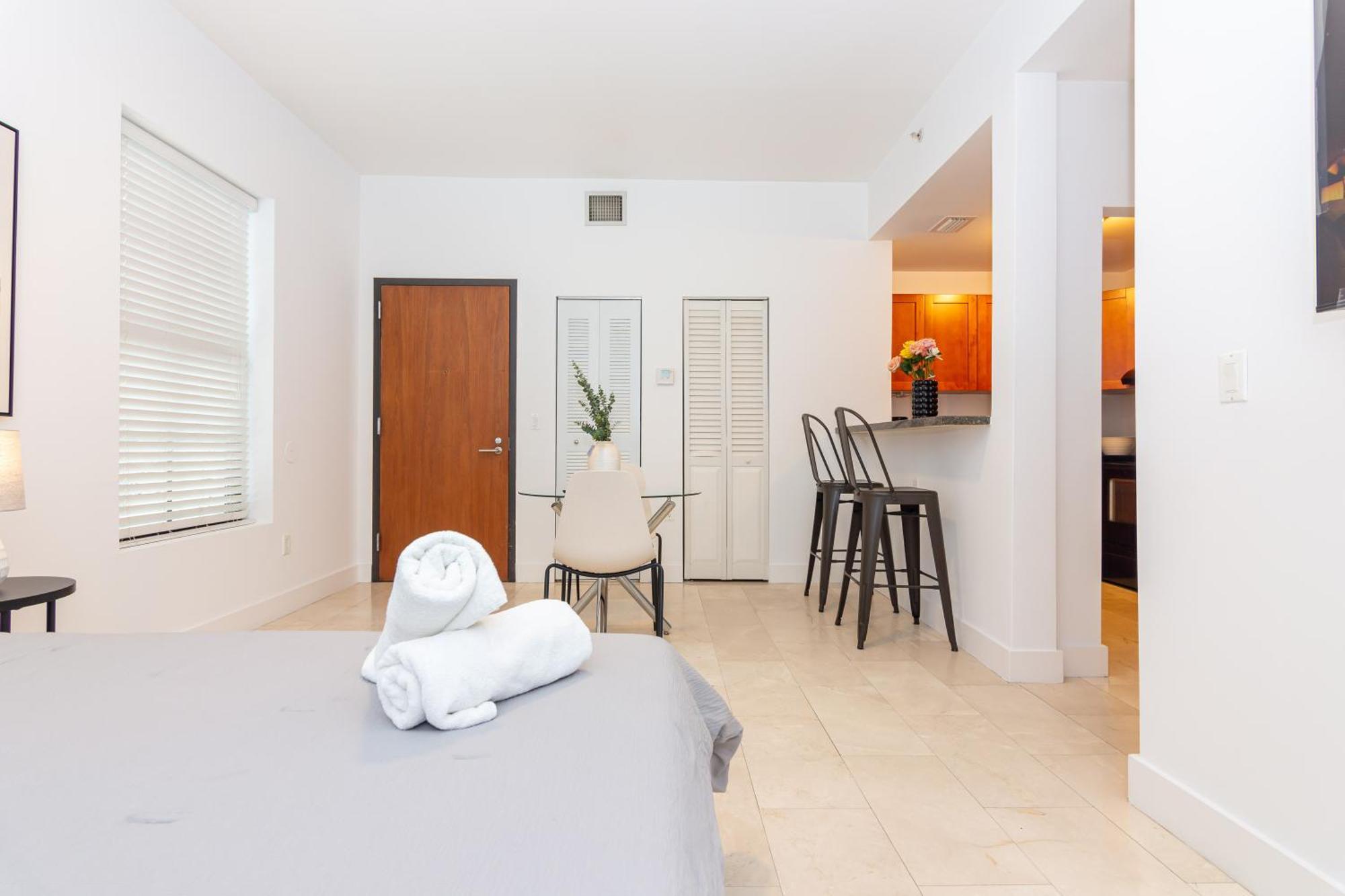 1 Bdrm Apartment - Heart Of Downtown - 5 Min To Wynwood Майами Экстерьер фото